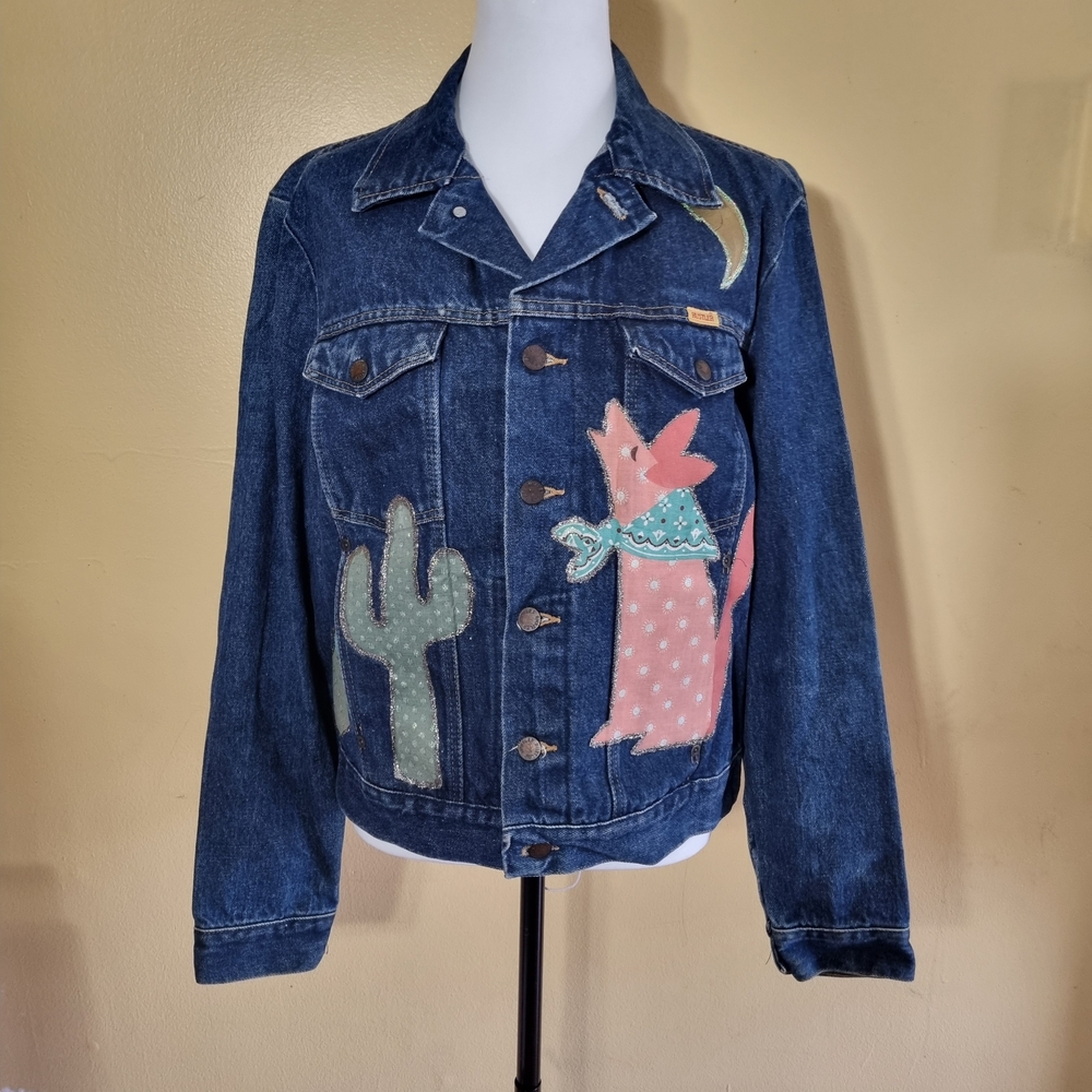 Vintage Rustler Denim Jacket Women Size M 100% Cotton Blue Color Used